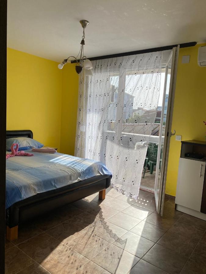 Villa Leona Palushaj Doni Štoj Eksteriør billede