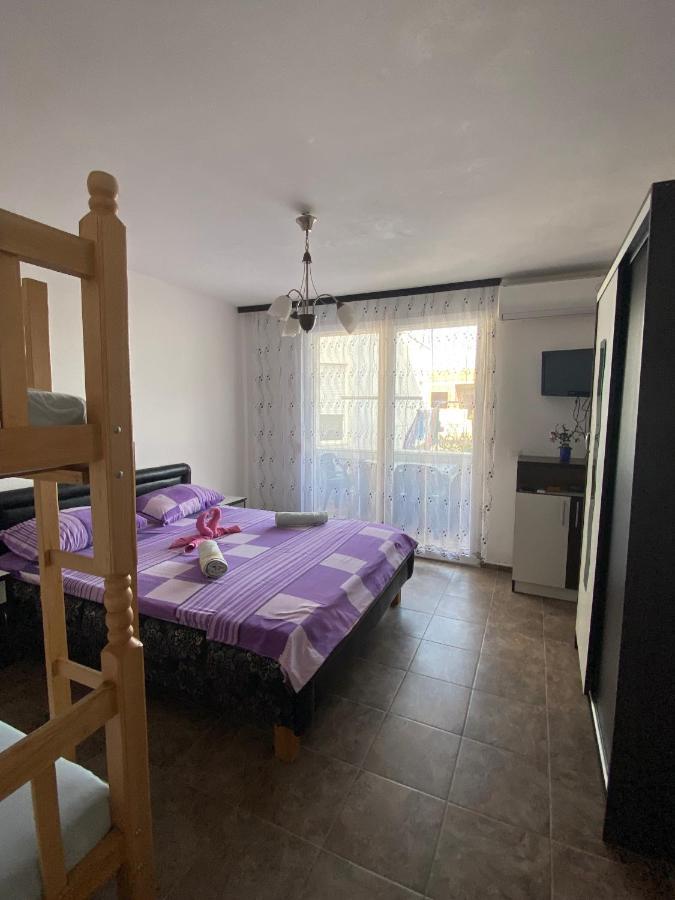 Villa Leona Palushaj Doni Štoj Eksteriør billede